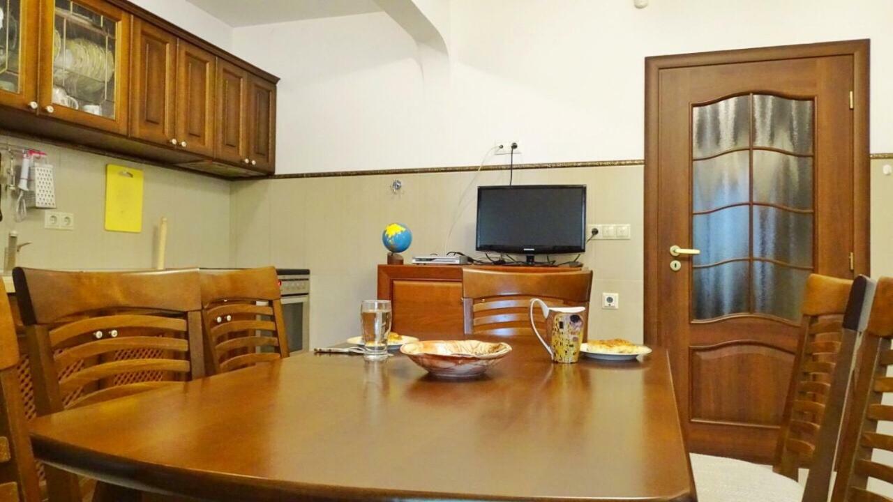 Apartment Kafedral ヴァルナ エクステリア 写真